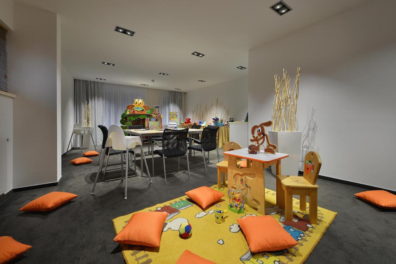Omnia Hotel Relax & Wellness ยันสแก ลาสเนีย ภายนอก รูปภาพ