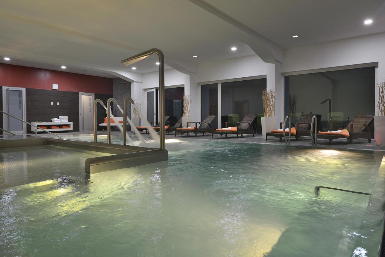 Omnia Hotel Relax & Wellness ยันสแก ลาสเนีย ภายนอก รูปภาพ