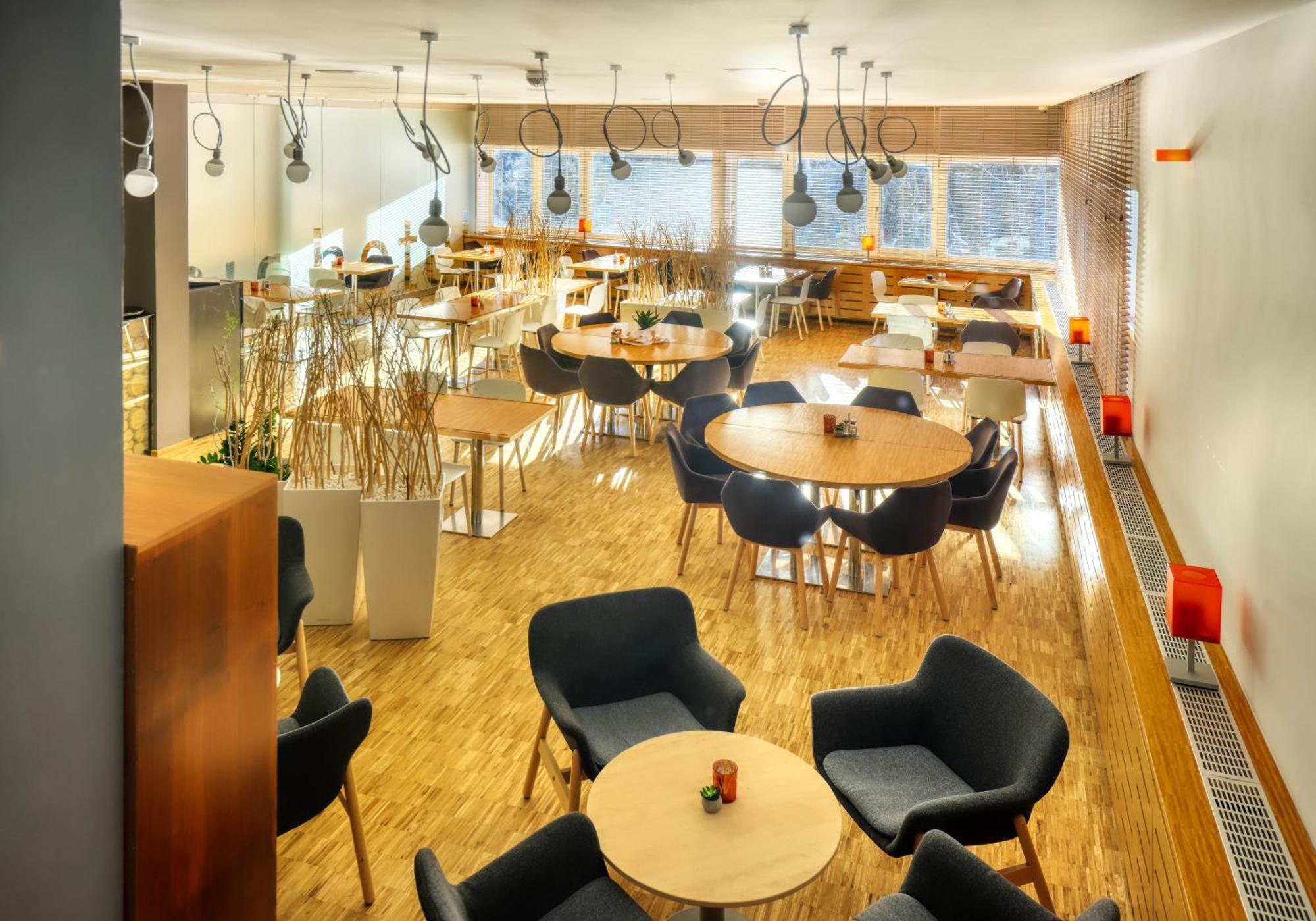 Omnia Hotel Relax & Wellness ยันสแก ลาสเนีย ภายนอก รูปภาพ